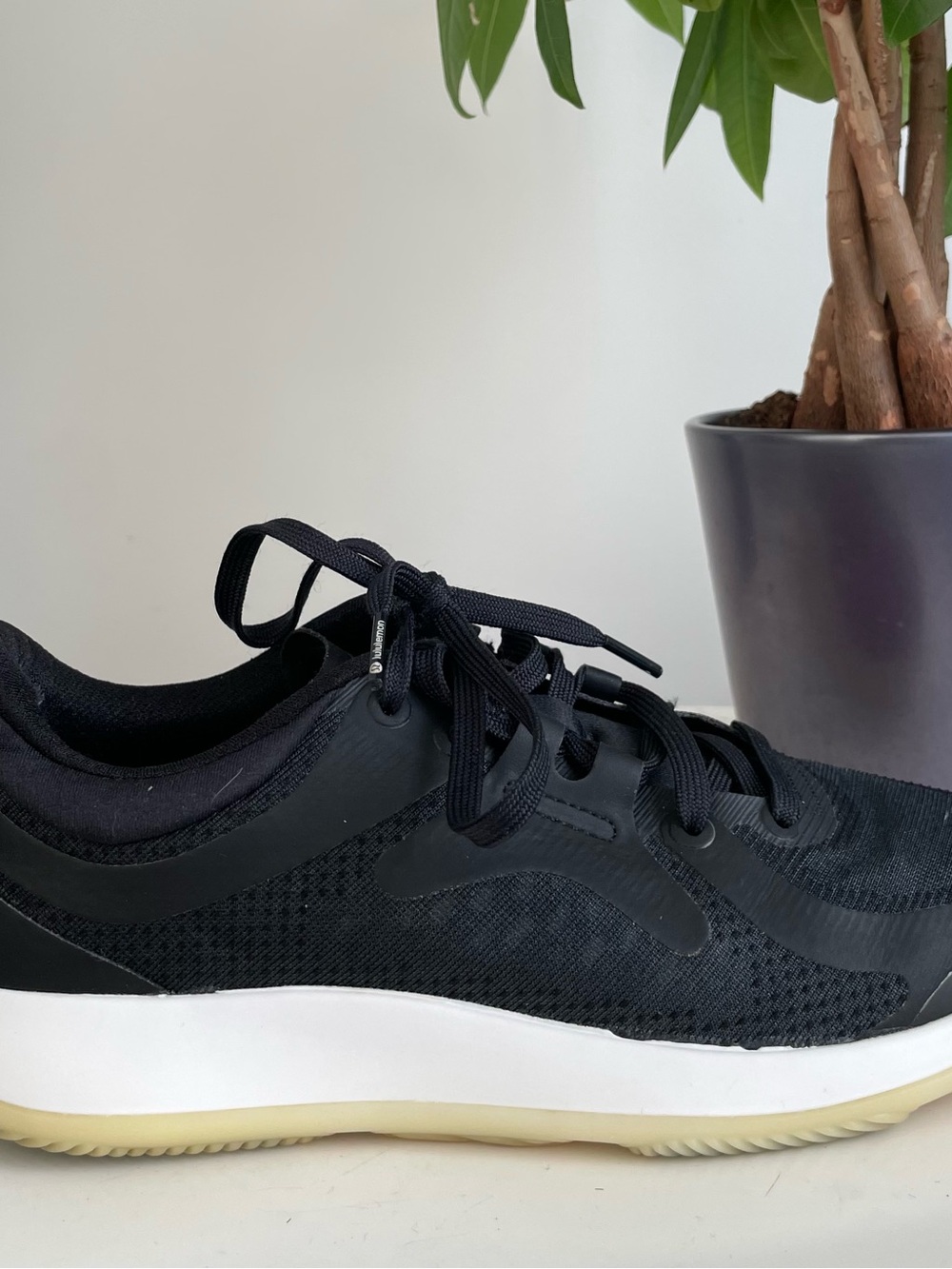 Women Size 7 Lululemon Strongfeel Black White Training Shoe
